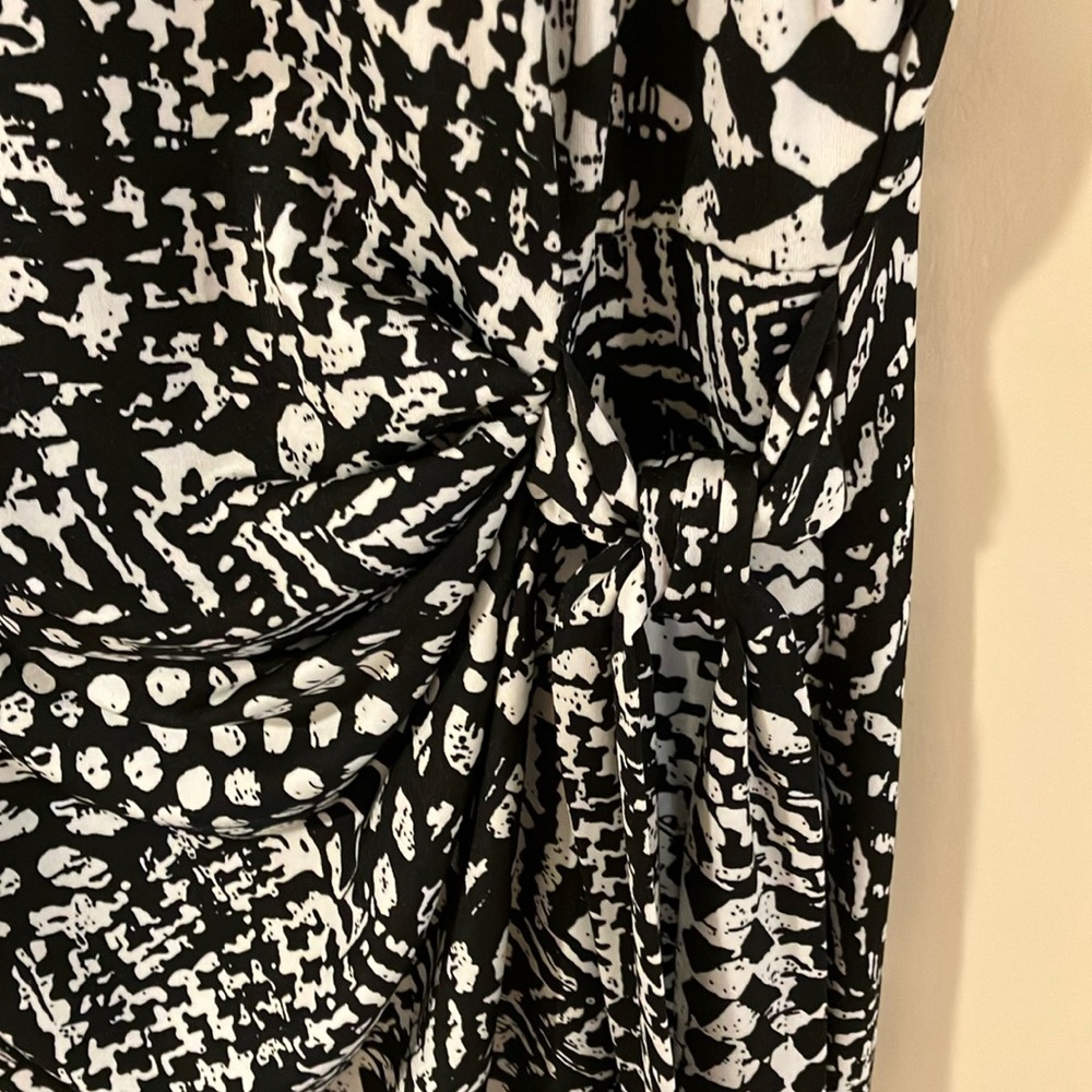 NWT Lori Michaels Collection Monochrome Patterned Dress from Laura - Picture 3 of 5